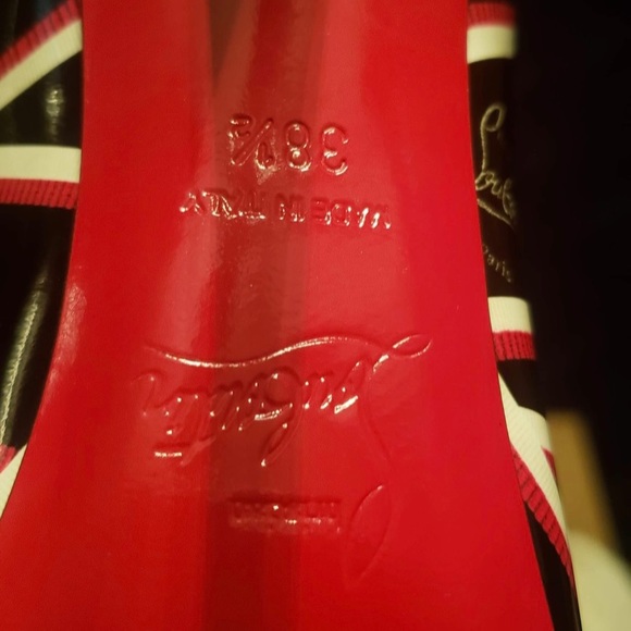 Christian Louboutin - Picture 3 of 5